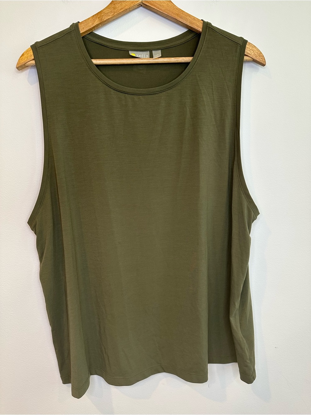 Zella Workout Tank in Green EUC XXL